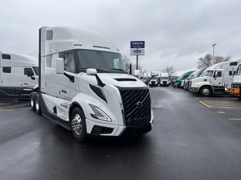 2026 VOLVO VNL64T860 T13100